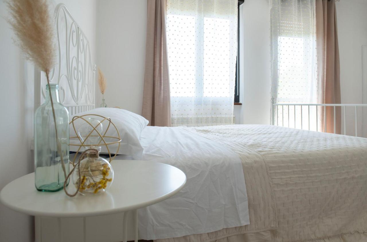 Mama Maja Bed & Breakfast Vacri ภายนอก รูปภาพ